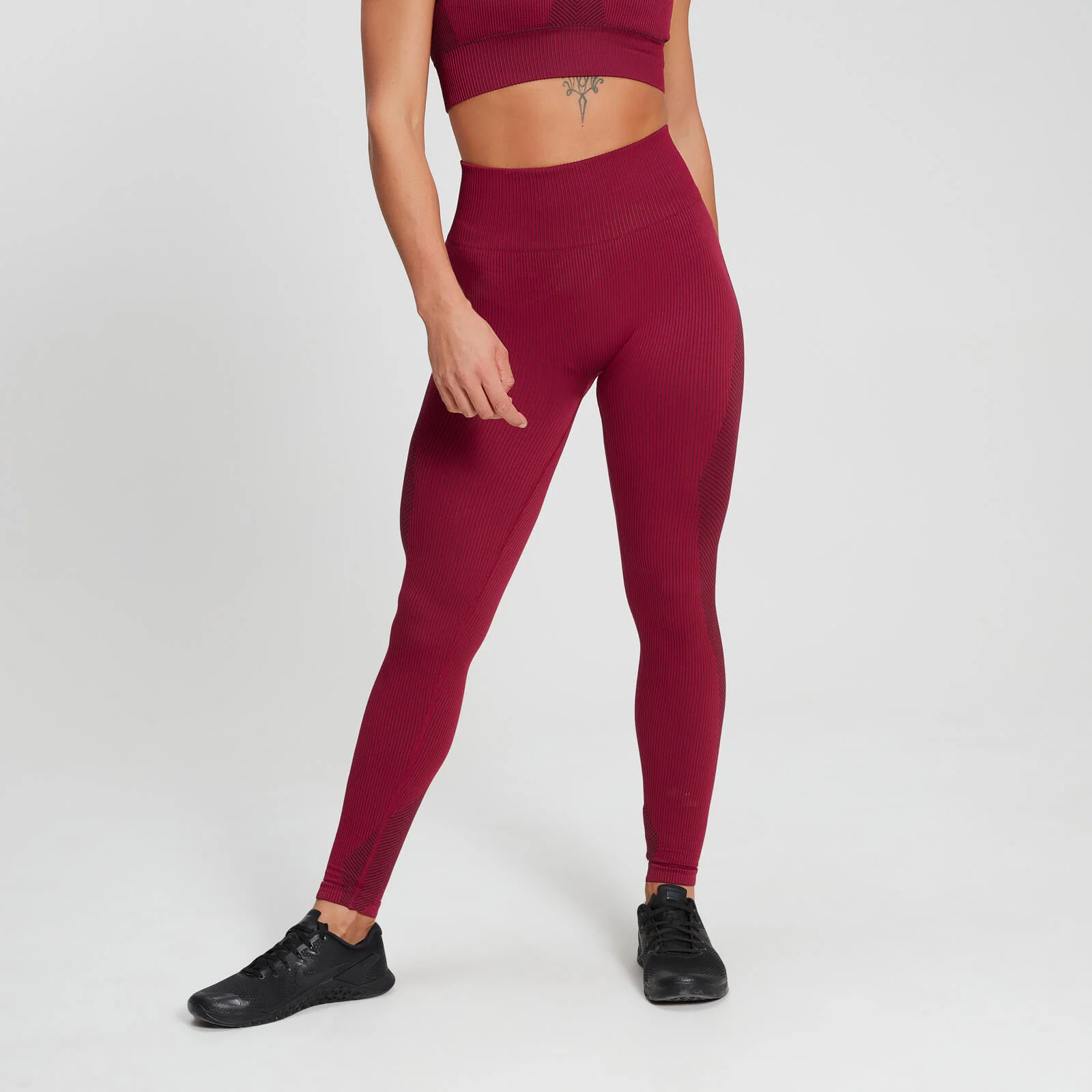 Naisten MP Training Ribbed Seamless -leggingsit − Luumu - XS Image 1