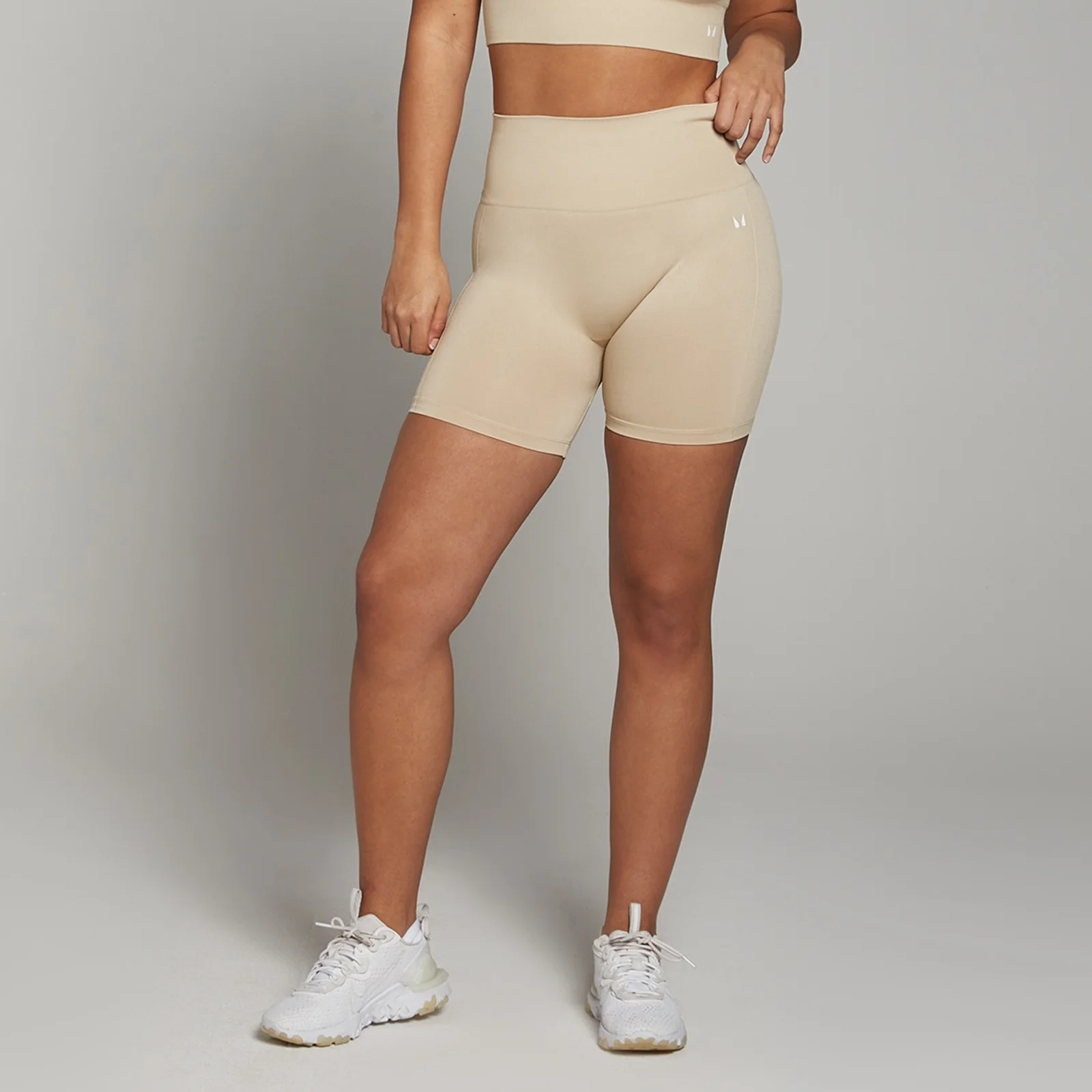 Naisten saumattomat MP Shape -pyöräilyshortsit – hiekkakivi - XS Image 1