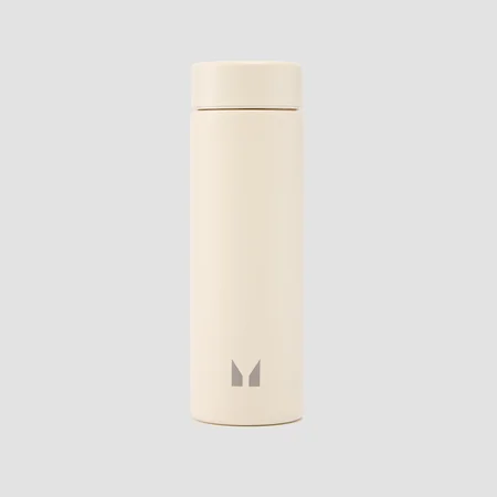 Suuri kierrätysmetallista valmistettu Myprotein-vesipullo – Natural Cream