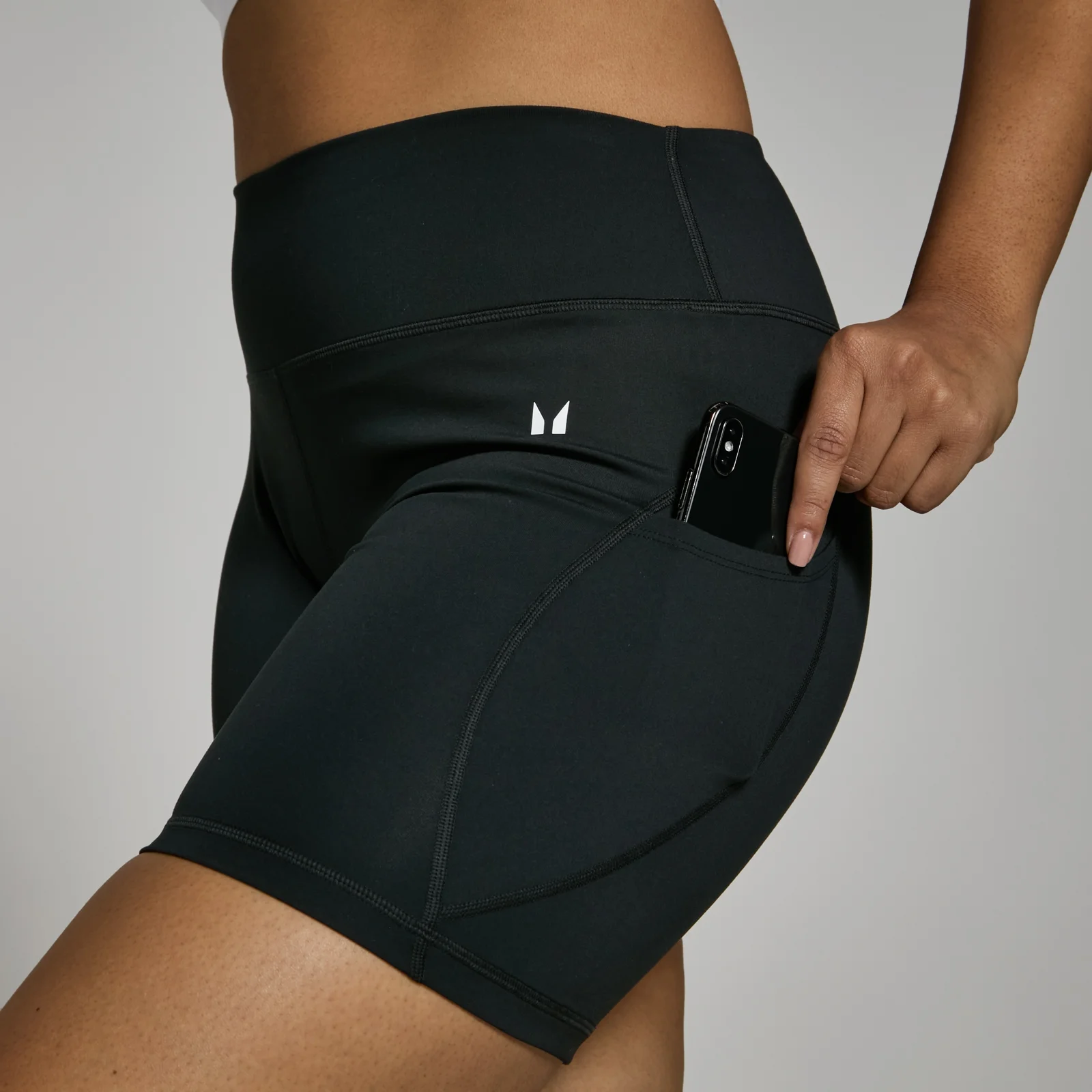 Naisten MP Power Cycling Shorts - Mustat - M Image 1