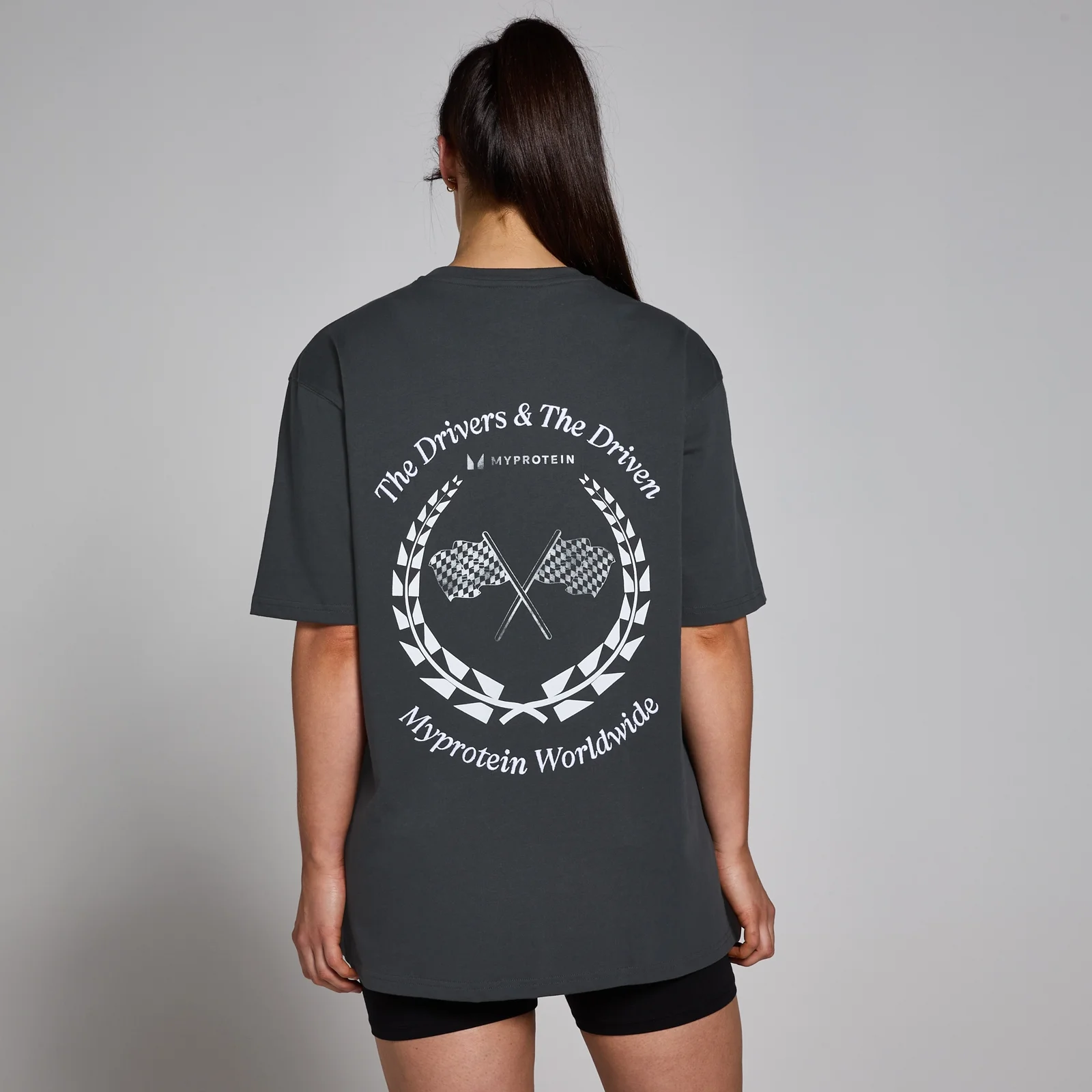 Graafinen MP World Wide -t-paita – pesty musta - S-M Image 1