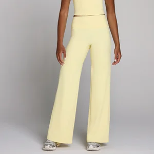 MP Women's Tempo leveälahkeiset leggingsit - Buttercream - Size S