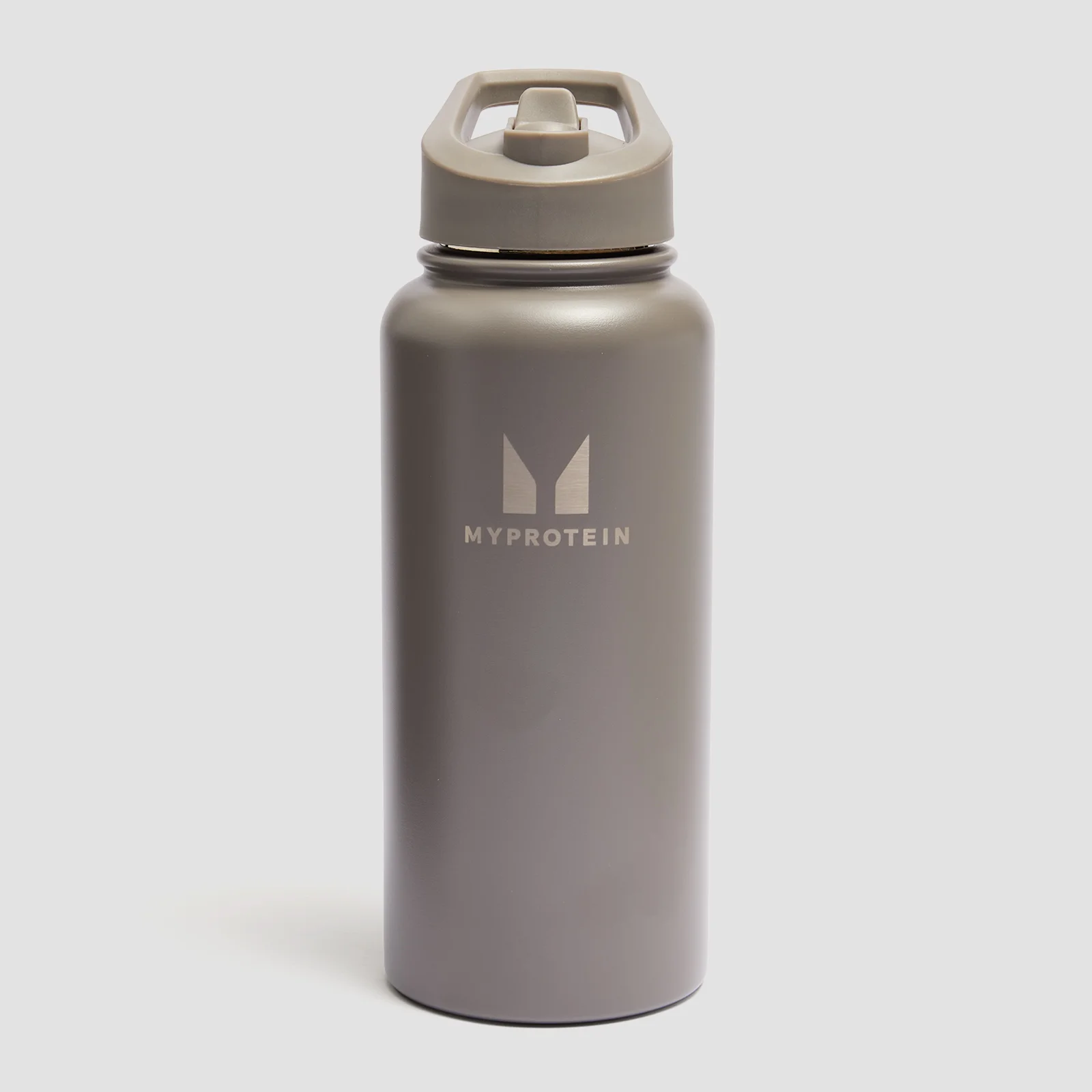 Myprotein Recycled Metal Flip Straw Bottle 1L - Tumma tryffeli Image 1